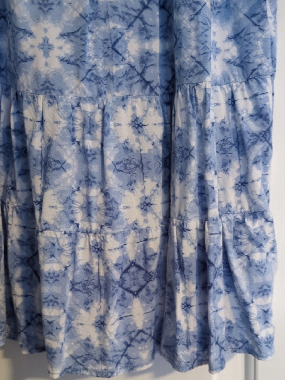 beachlunchlounge Blue and White Printed Peasant Tunic - Picture 6 of 6